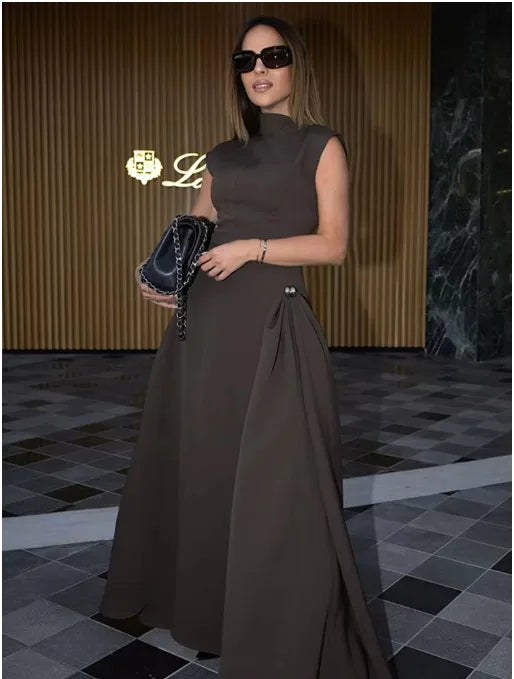 Elegant Brown Diagonal Neck Long Dress Vintage Women's Loose Black Metal Buckle Sleeveless Maxi Dresses Female 2025 Summer Robe