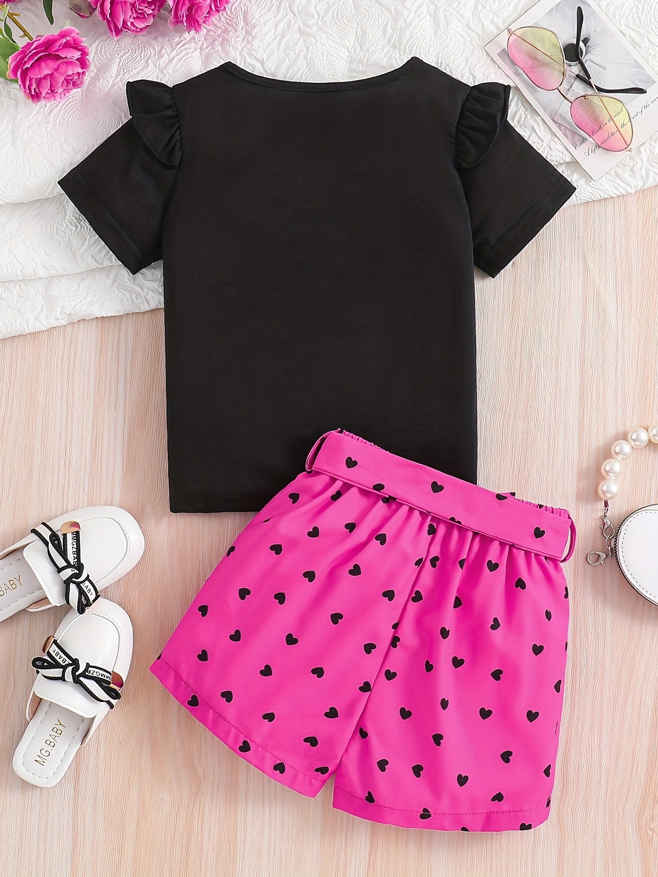 2pcs Toddler Girls Cute Cartoon Bow Cat Graphic Ruffle Trim T-Shirts Casual Round Neck Tees Top & Heart Graphic Belted Shorts Set Kids Summer Clothes