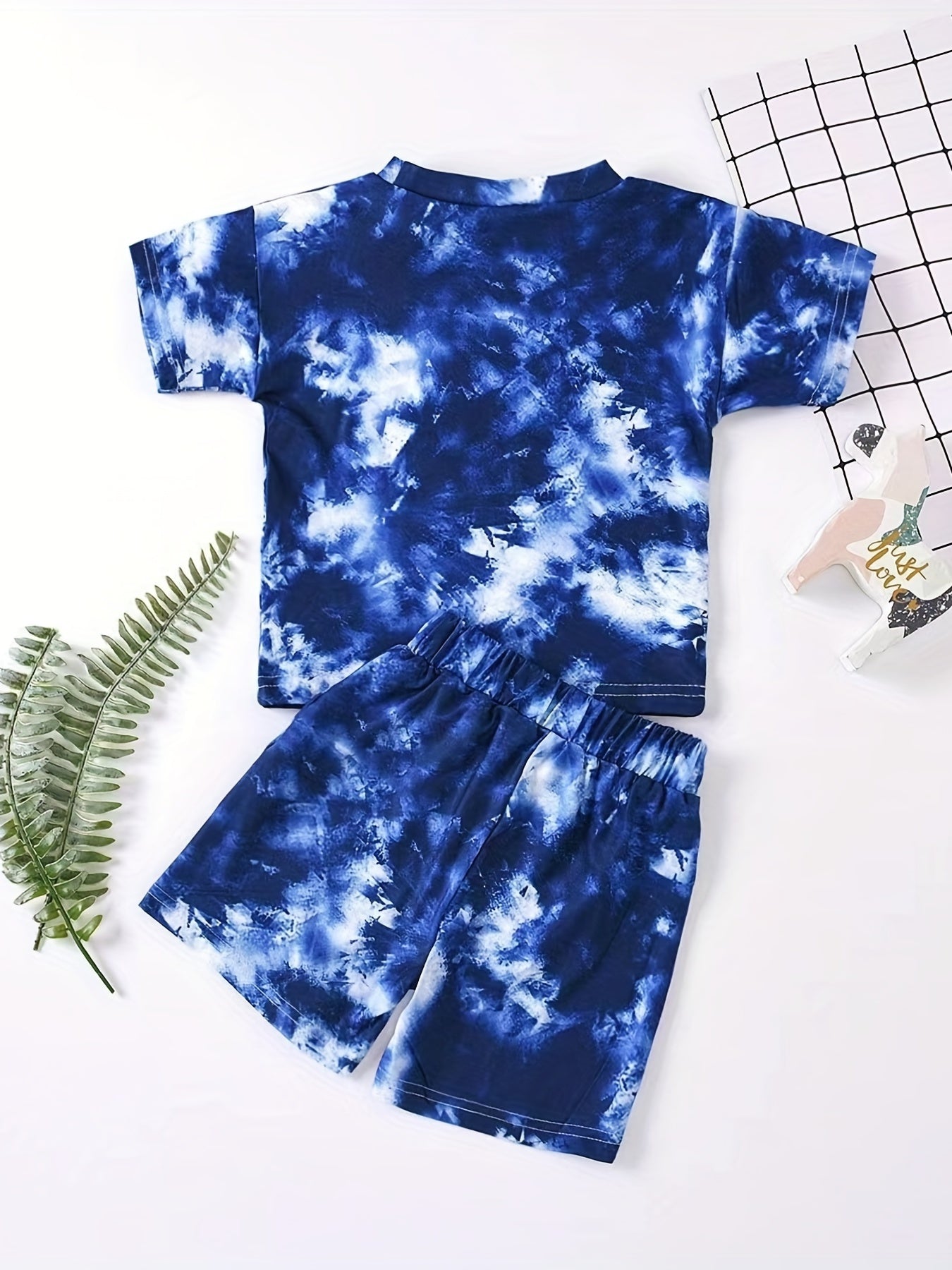 2pcs Boys And Girls Chic Tie Dye Round Neck T-shirt & Shorts Outdoor Set, Babies Toddlers Stretchy Comfy Trendy outdoor clothes