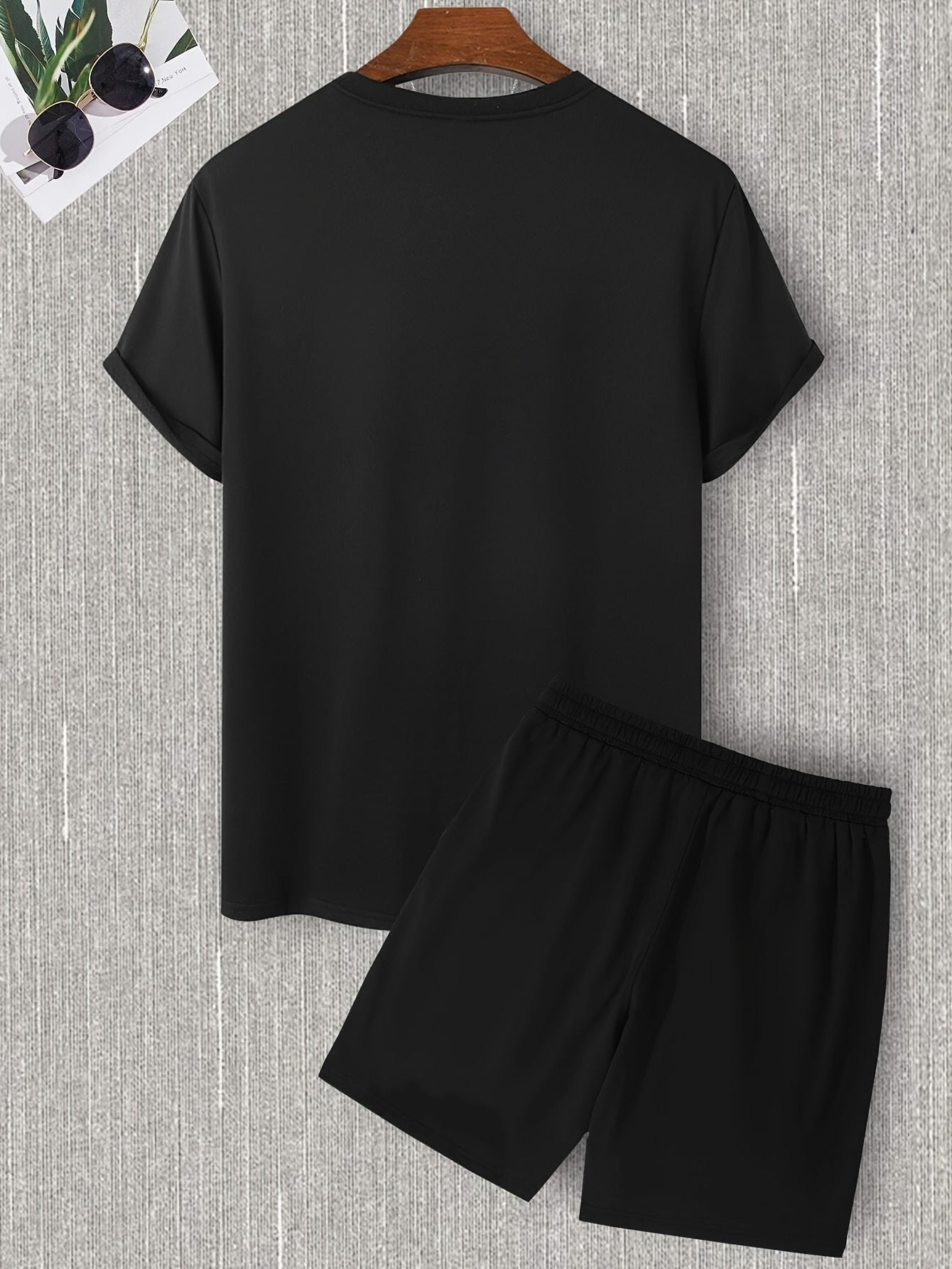 2Pcs Mens Seagull Print Loungewear Set - Fashionable Casual Crew Neck T-Shirt & Drawstring Shorts for Summer - Comfortable Short Sleeve Outfit for Lounging, Vacation, and Workout
