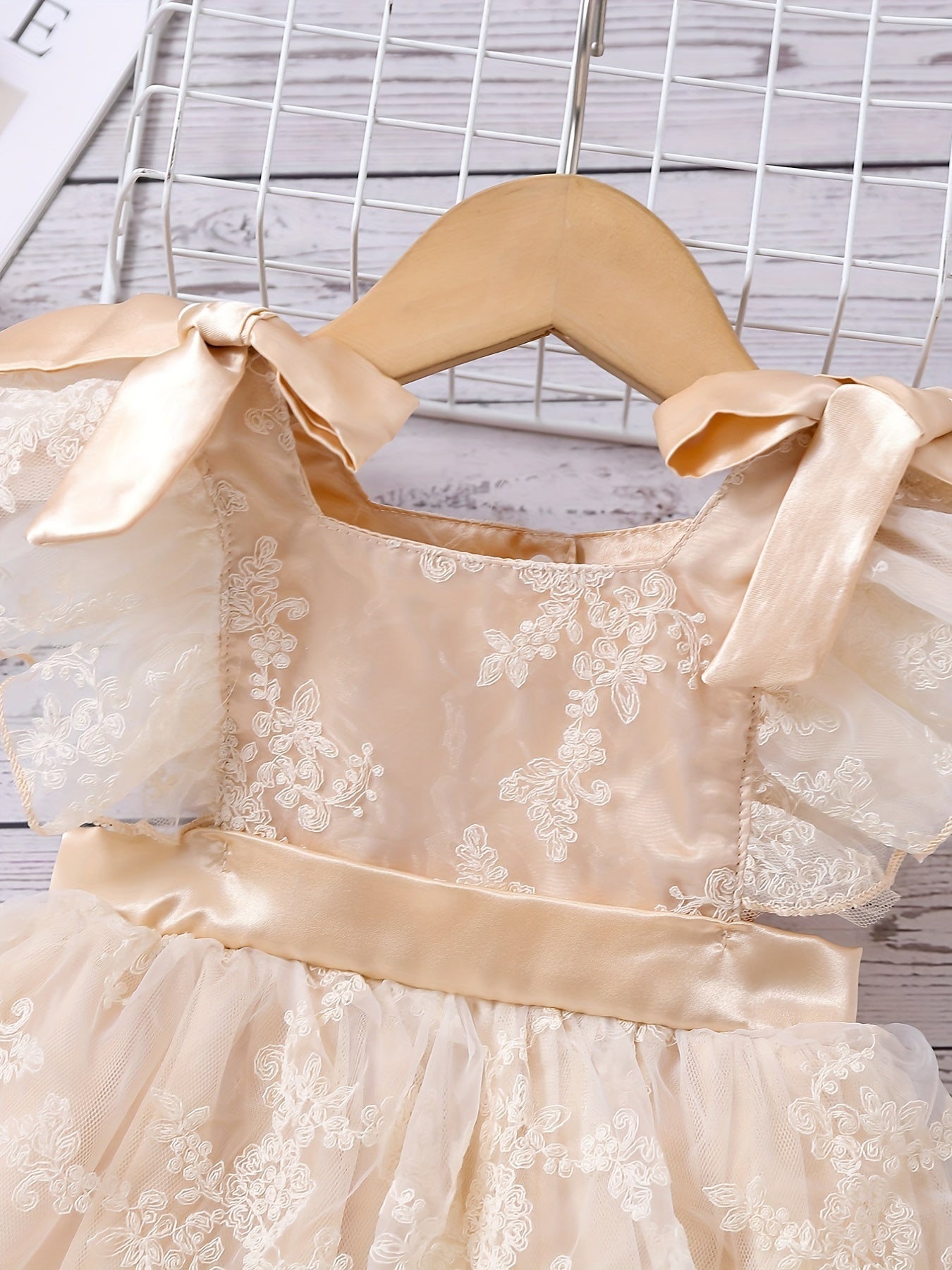 Baby Girls Elegant Fly Sleeve Bowknot Decor Lace Mesh Onesie Dress Clothes (One Size Larger), Coquette Style Summer Outdoor Clothes