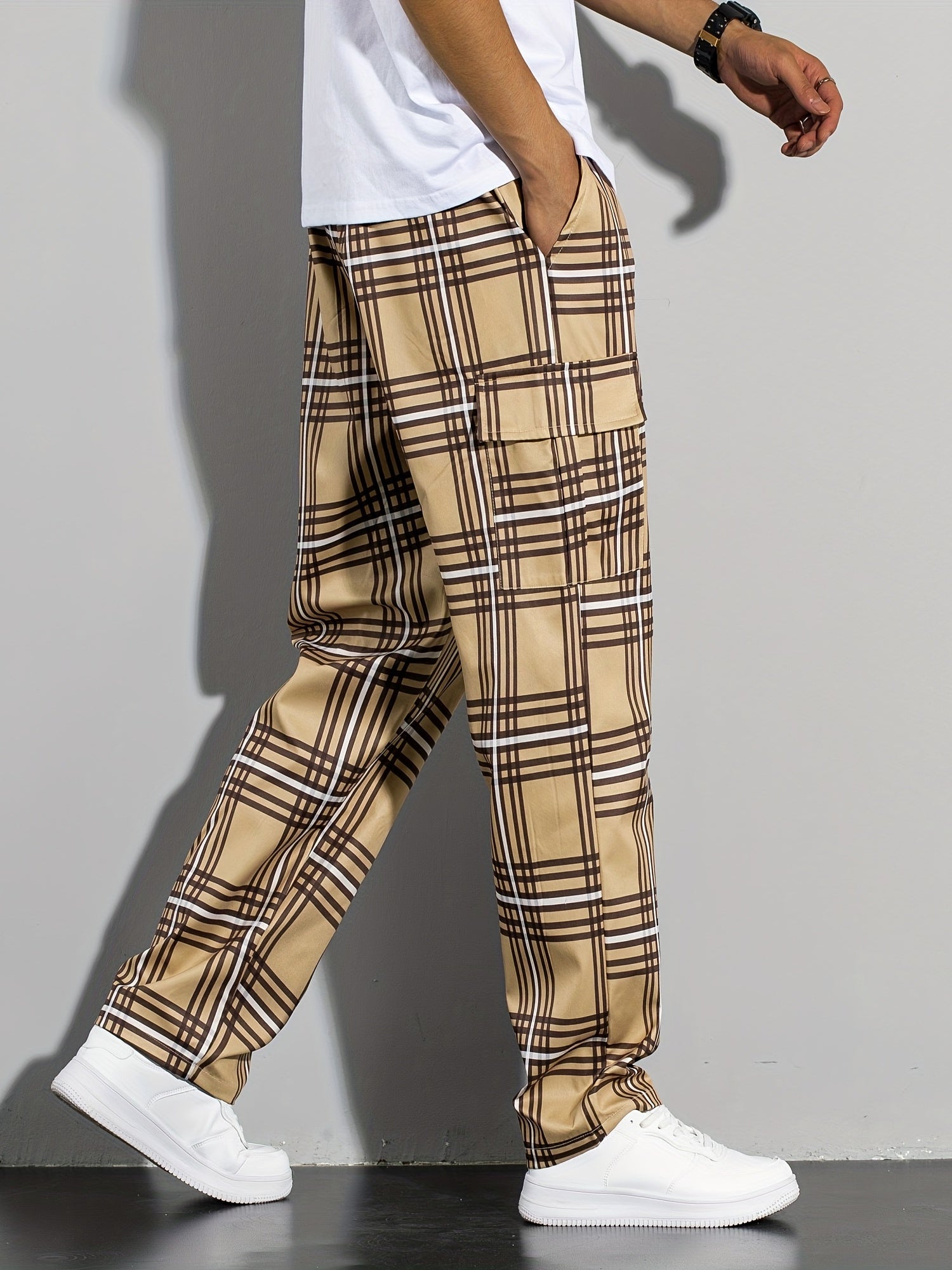 Mens Fashion-Forward Vintage Plaid Cargo Pants - Comfortable Loose Fit with Multiple Flap Pockets, Ideal for Outdoor Adventures, Work, and Streetwear Hip Hop Style