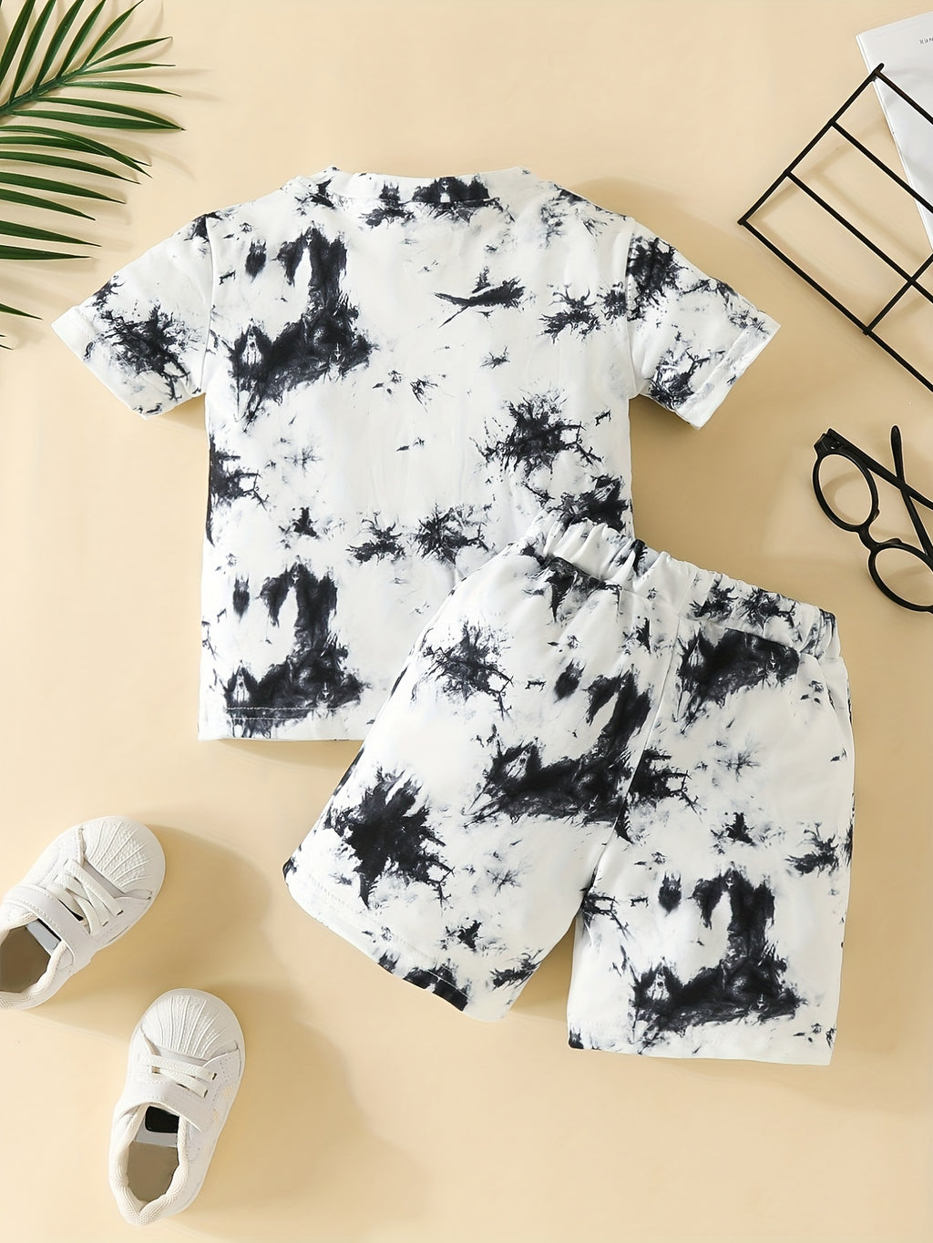 2pcs Boys And Girls Chic Tie Dye Round Neck T-shirt & Shorts Outdoor Set, Babies Toddlers Stretchy Comfy Trendy outdoor clothes