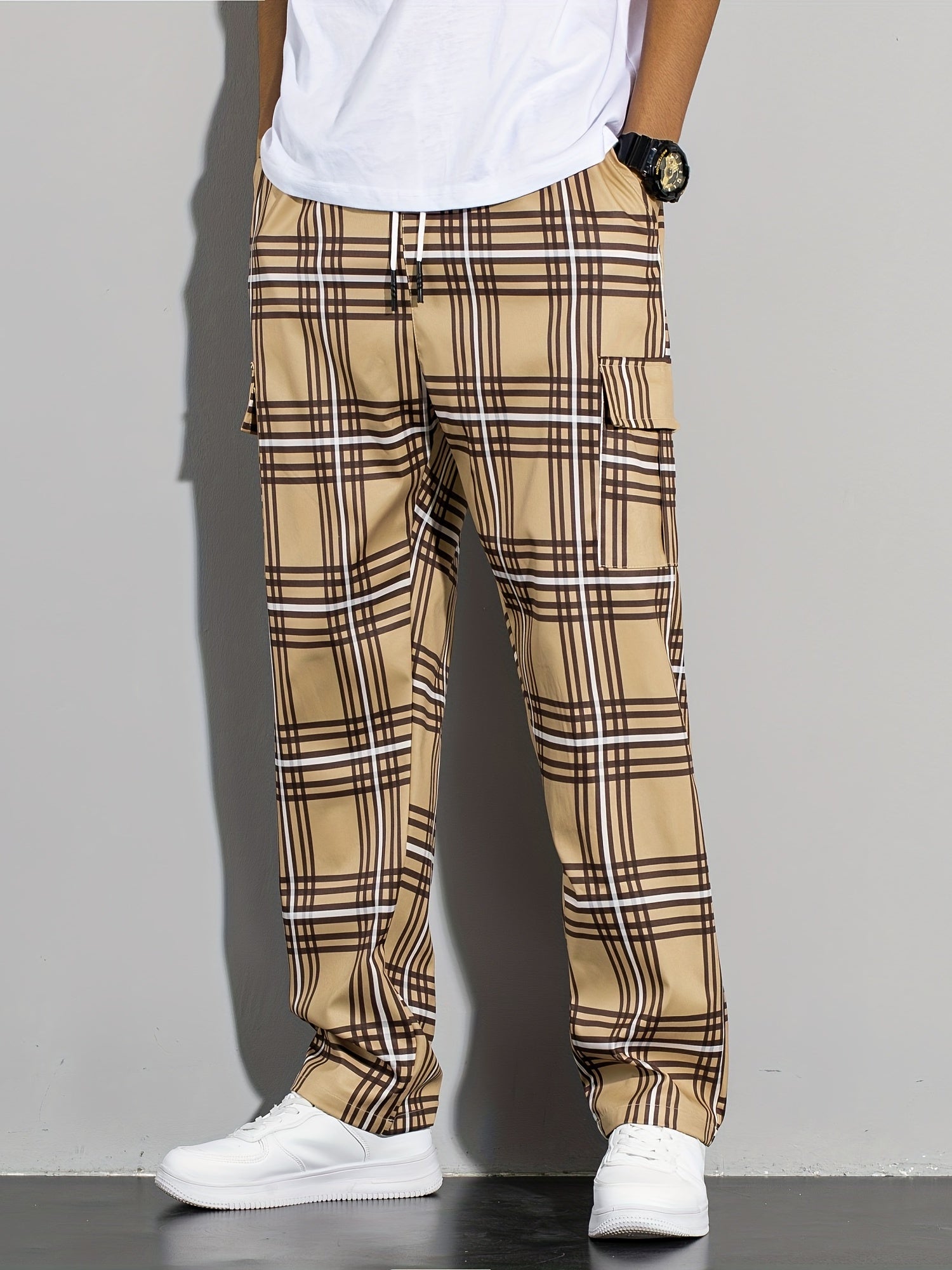 Mens Fashion-Forward Vintage Plaid Cargo Pants - Comfortable Loose Fit with Multiple Flap Pockets, Ideal for Outdoor Adventures, Work, and Streetwear Hip Hop Style