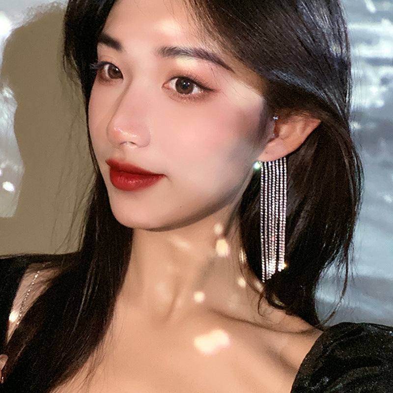 Fashionable And Simple Long Tassel Earrings 