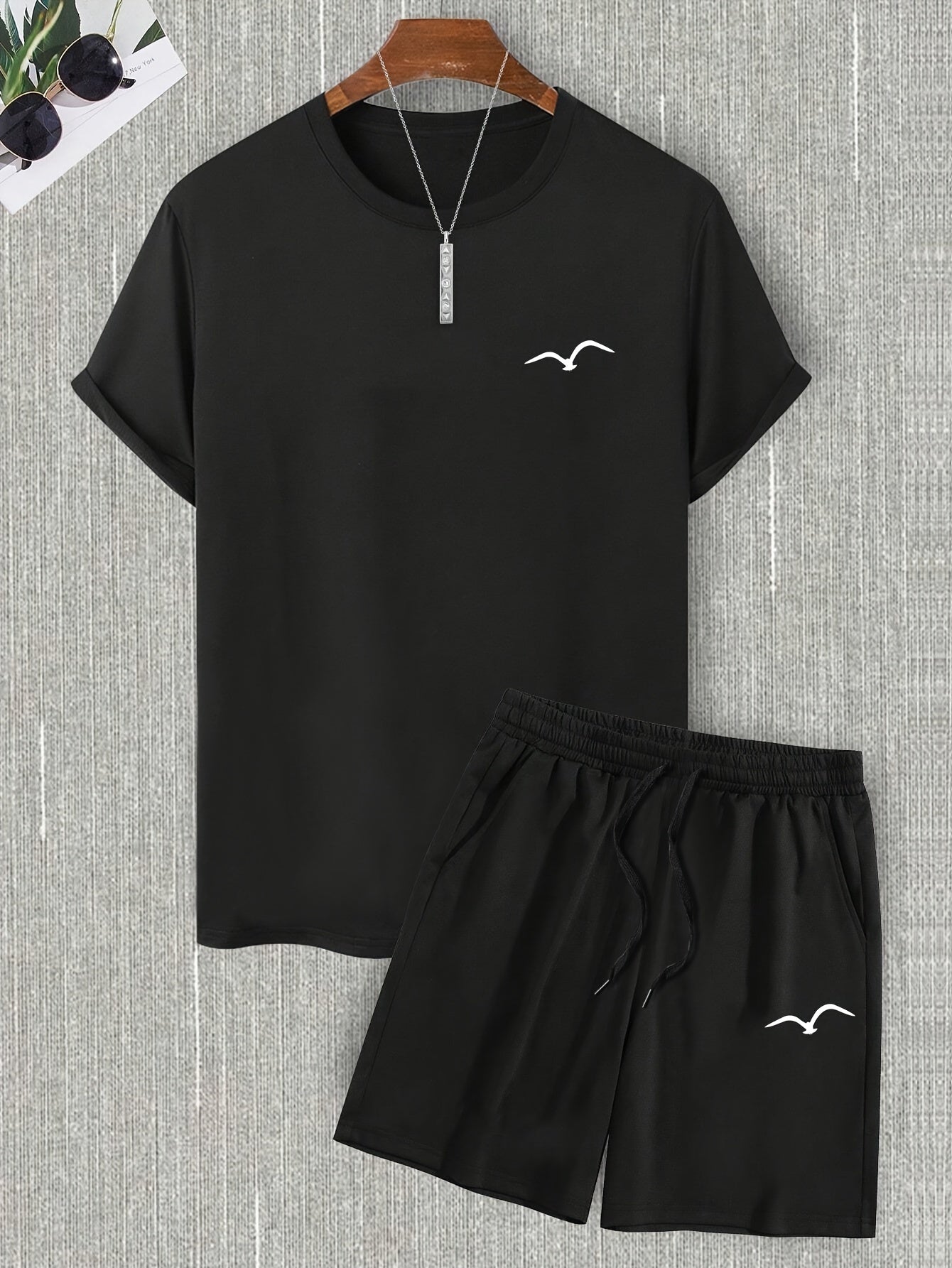 2Pcs Mens Seagull Print Loungewear Set - Fashionable Casual Crew Neck T-Shirt & Drawstring Shorts for Summer - Comfortable Short Sleeve Outfit for Lounging, Vacation, and Workout