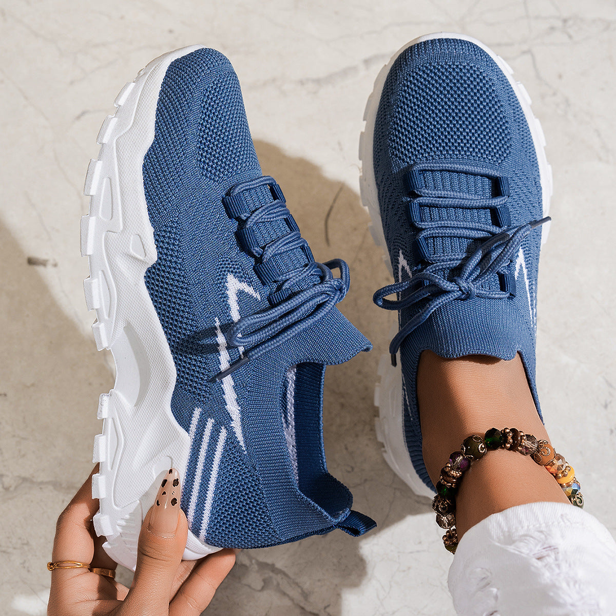 Women's Casual Stylish And Lightweight Soft Bottom Sports Shoes 
