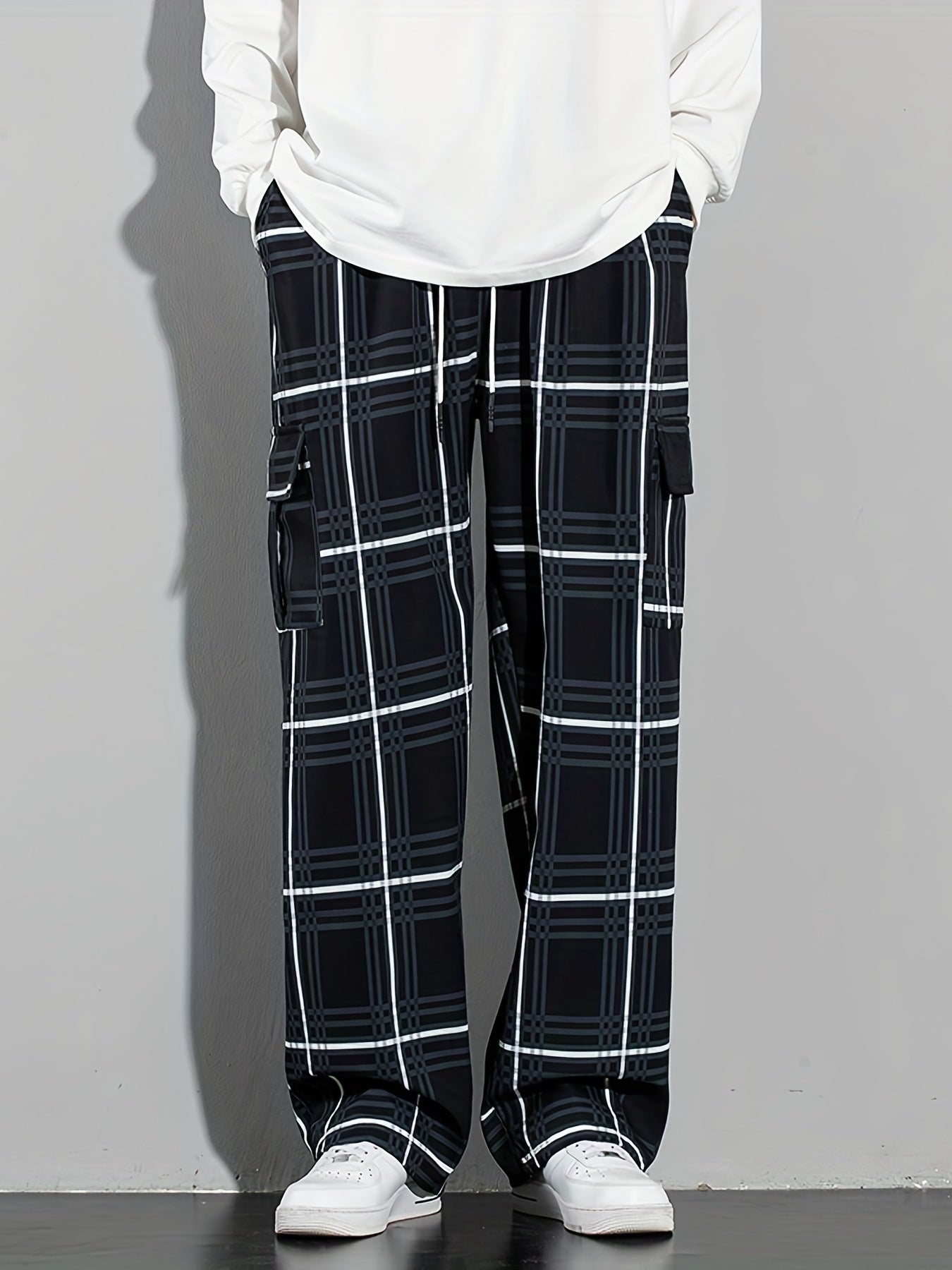 Mens Fashion-Forward Vintage Plaid Cargo Pants - Comfortable Loose Fit with Multiple Flap Pockets, Ideal for Outdoor Adventures, Work, and Streetwear Hip Hop Style
