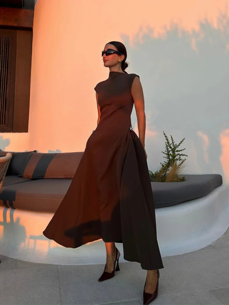 Elegant Brown Diagonal Neck Long Dress Vintage Women's Loose Black Metal Buckle Sleeveless Maxi Dresses Female 2025 Summer Robe