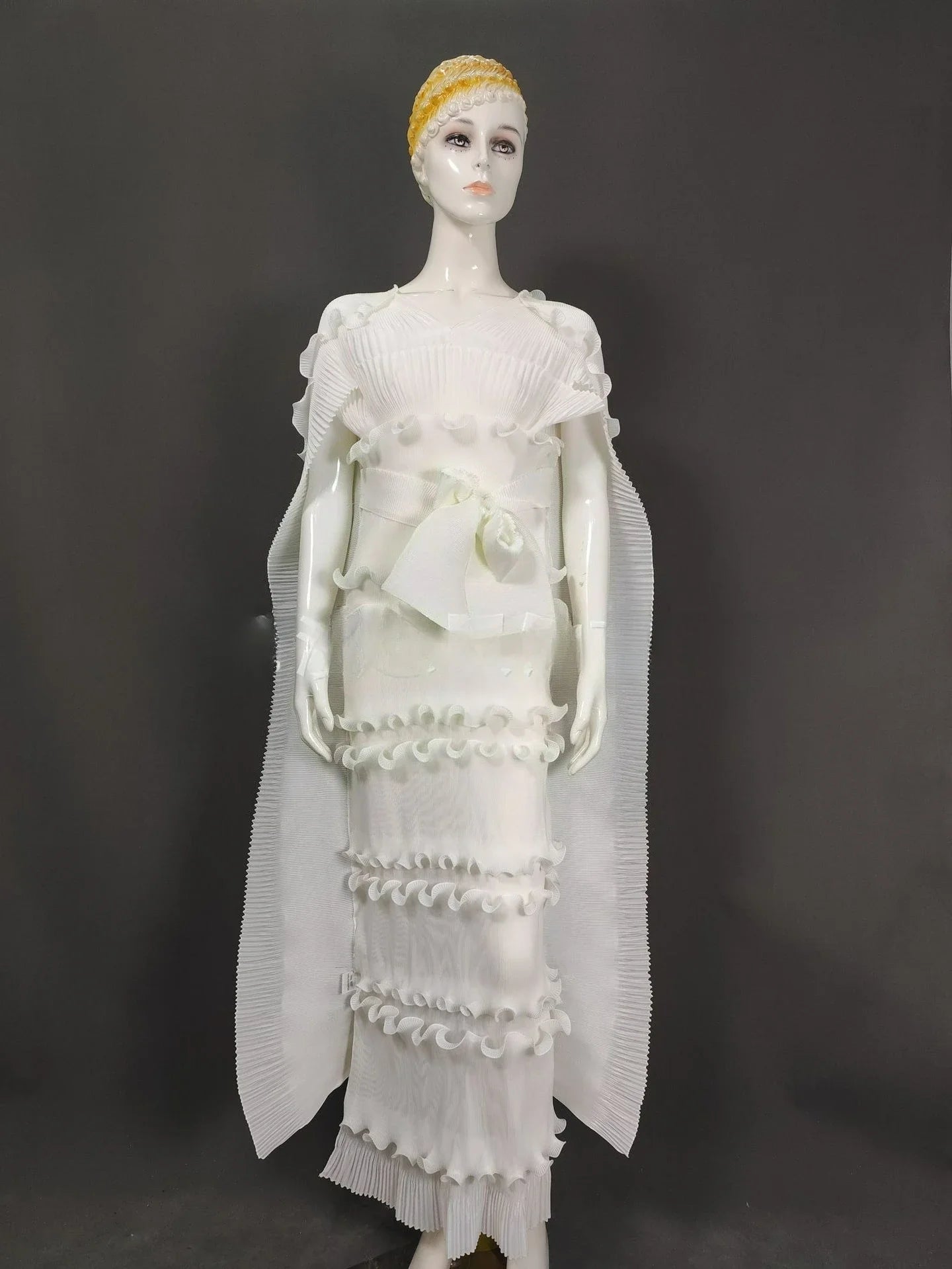 Miyake Solid Color V-neck Pleated French Three-dimensional Fungus Edge Cake Dress Women's Loose Long Dresses 2025 Spring New