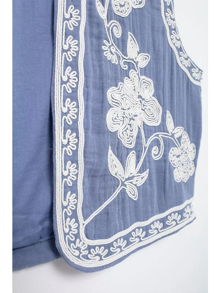 New Women Sleeveless Embroidered Vest Causal Female Vintage Boho Vest Woman Cropped Jacket Waistcoat Women Cardigan