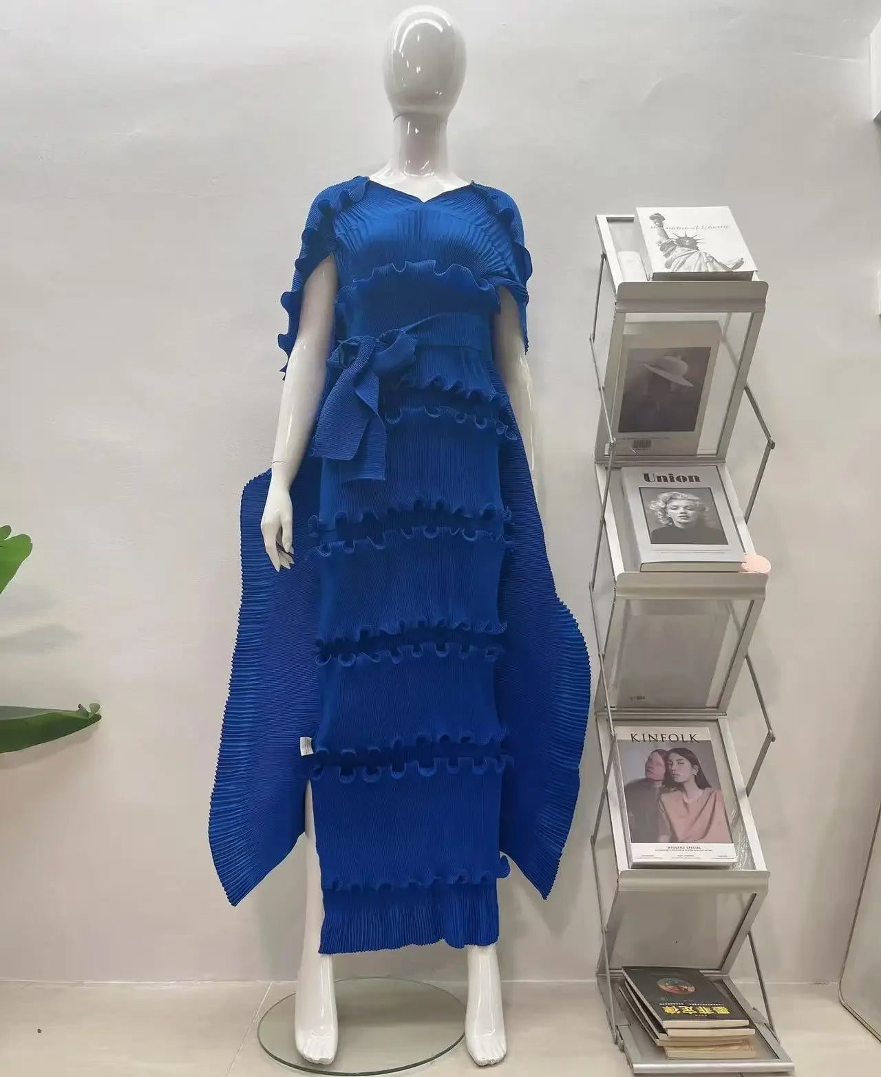 Miyake Solid Color V-neck Pleated French Three-dimensional Fungus Edge Cake Dress Women's Loose Long Dresses 2025 Spring New