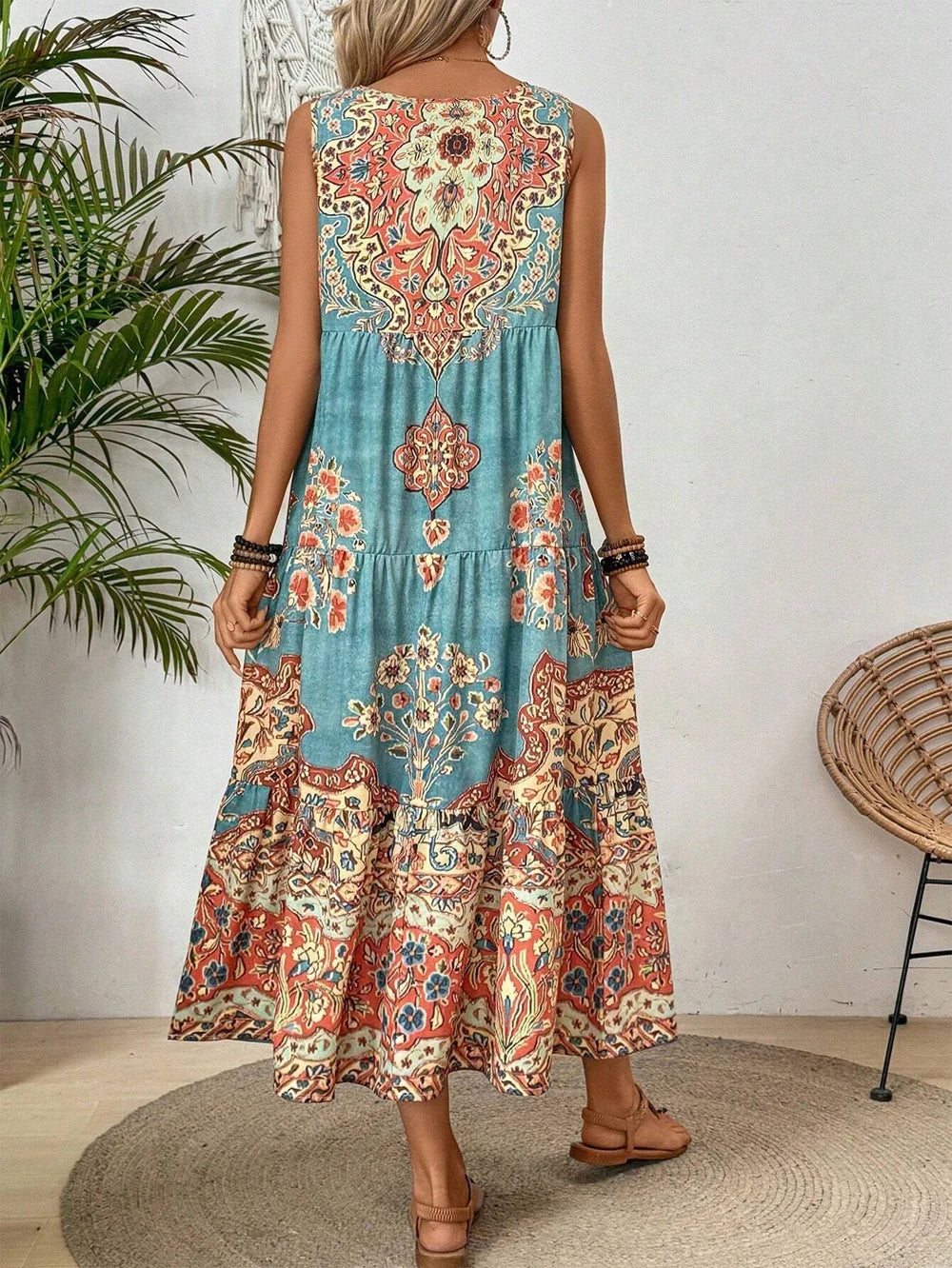 Summer print crew-neck sleeveless dress for women  suitable for casual or beach wear for holiday and long holiday