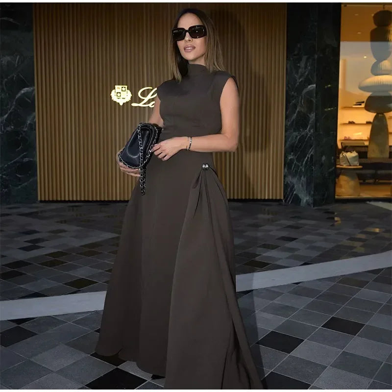 Elegant Brown Diagonal Neck Long Dress Vintage Women's Loose Black Metal Buckle Sleeveless Maxi Dresses Female 2025 Summer Robe