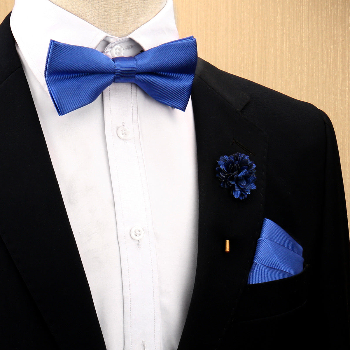 Mens Bow Tie, Pocket Square, And Brooch Gift Set 