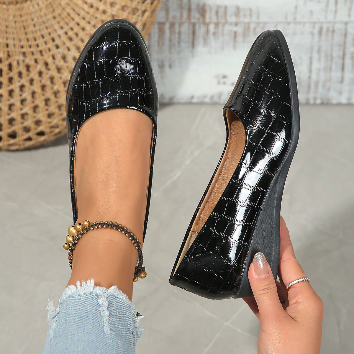 Women's Pointed Toe Wedges Shoes Fashion Cross-straped Flats Casual Pumps