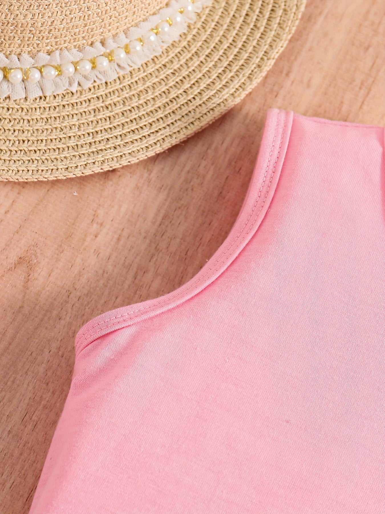 2pcs Girls Crew Neck Sleeveless Crop Tank Top & Elastic Waist Belted Vertical Stripes Shorts Set Kids Summer Clothes