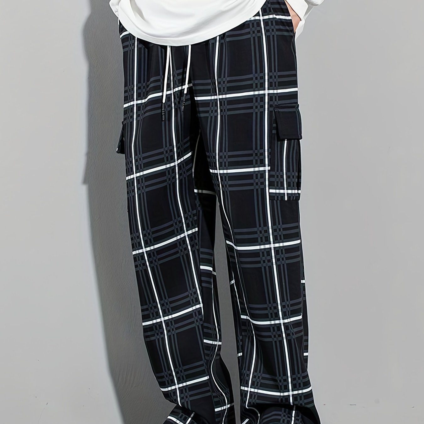 Mens Fashion-Forward Vintage Plaid Cargo Pants - Comfortable Loose Fit with Multiple Flap Pockets, Ideal for Outdoor Adventures, Work, and Streetwear Hip Hop Style