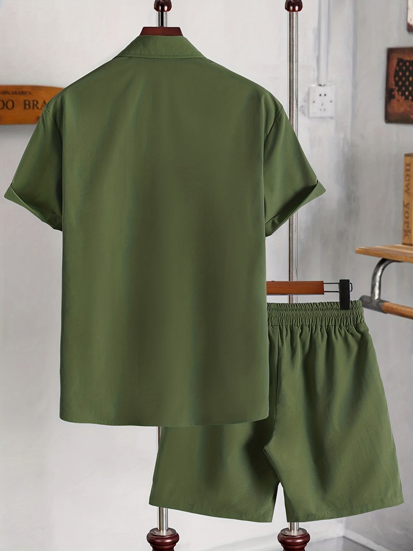 ''KING'' Crown Print Men's 2Pcs, Button Up Shirt And Drawstring Shorts Set For Summer