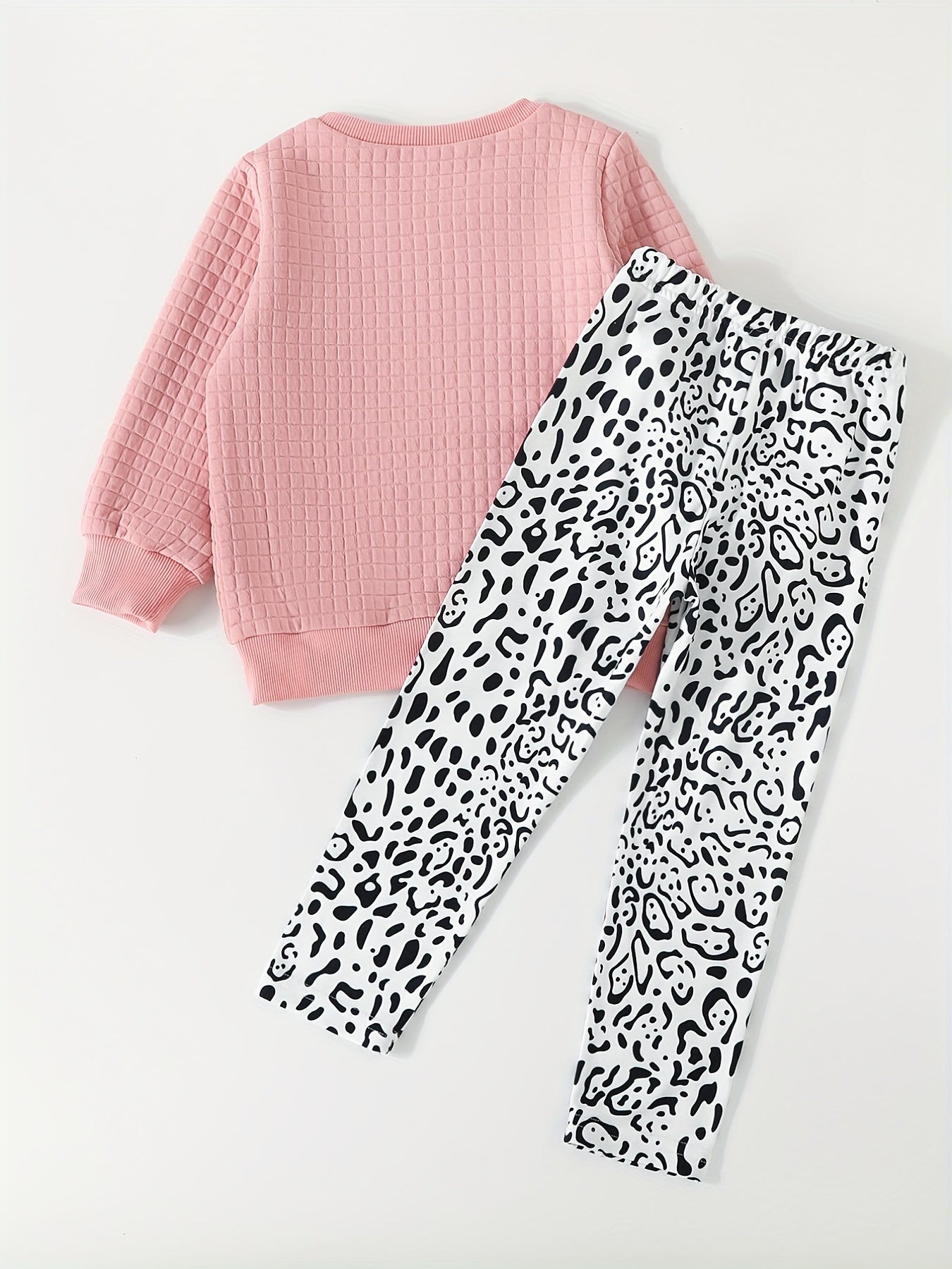 2pcs Girl's Trendy Outfit, Heart Pattern Sweatshirt & Leopard Allover Print Pants Set, Casual Long Sleeve Top, Kid's Clothes For Spring Fall Winter