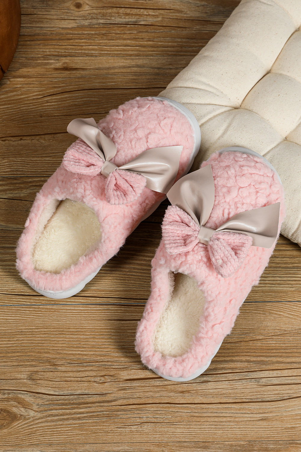 Pink Contrast Bowknot Applique Plush Winter Slippers (Colors May Differ by Batch) 