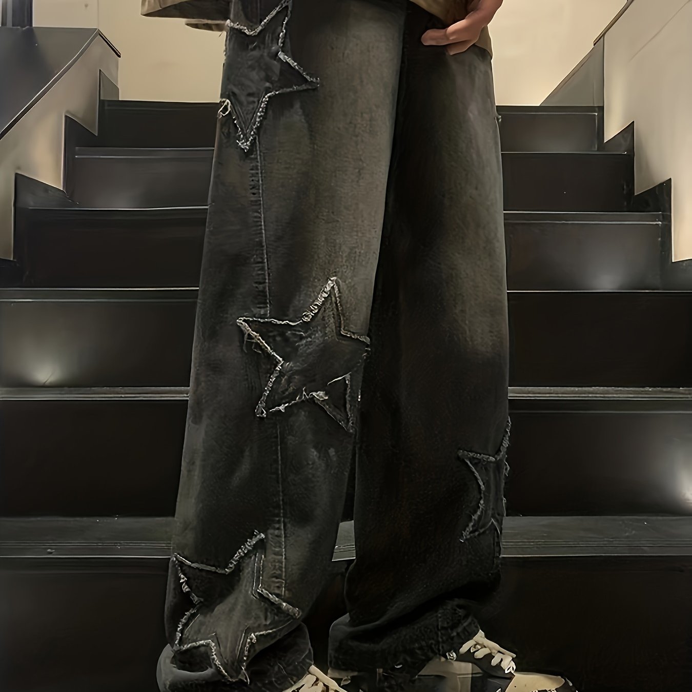 Mens Stylish Loose Denim Pants with Eye-Catching Star Embellishments - Comfortable Streetwear for Everyday Fashion