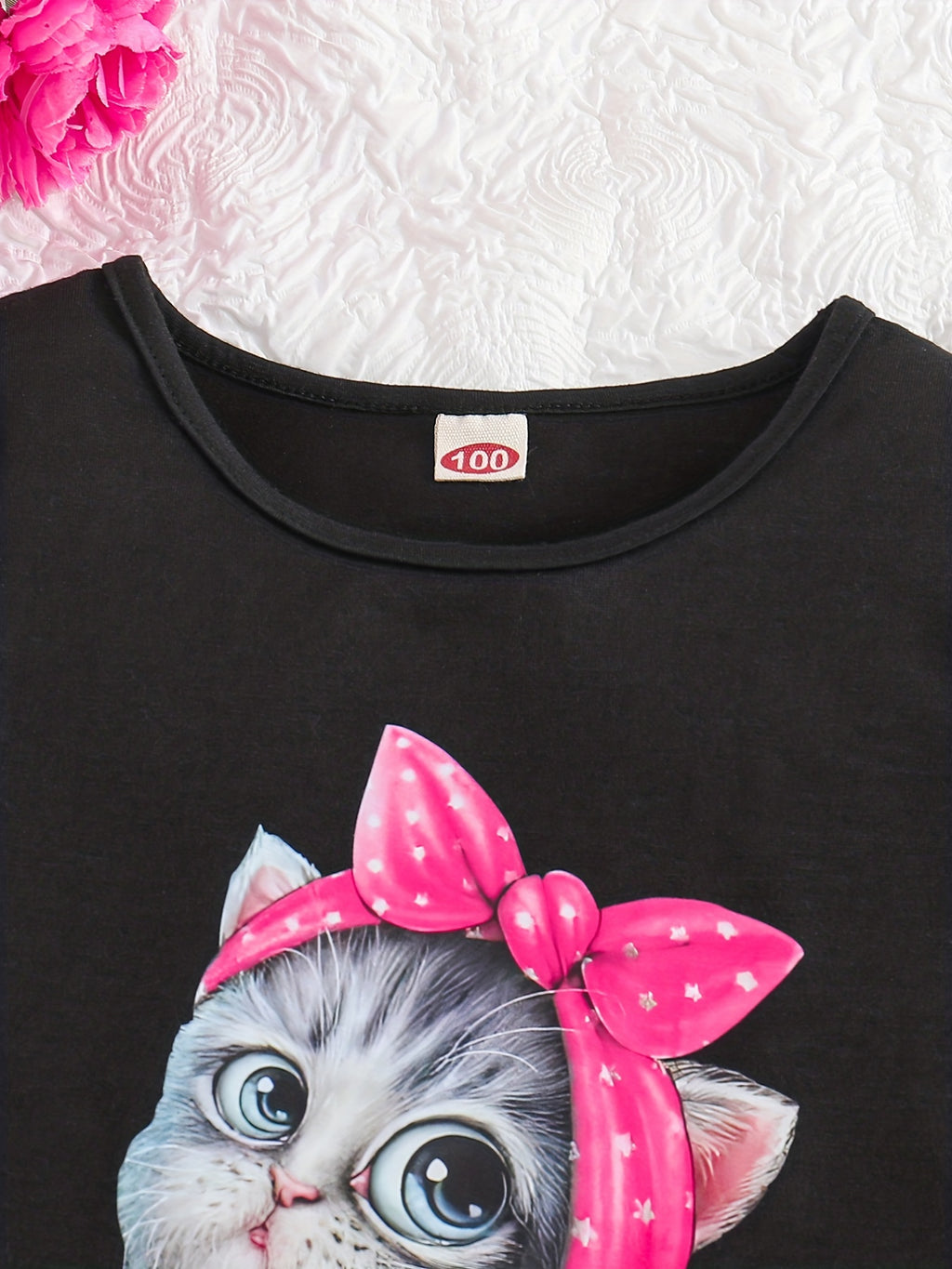 2pcs Toddler Girls Cute Cartoon Bow Cat Graphic Ruffle Trim T-Shirts Casual Round Neck Tees Top & Heart Graphic Belted Shorts Set Kids Summer Clothes