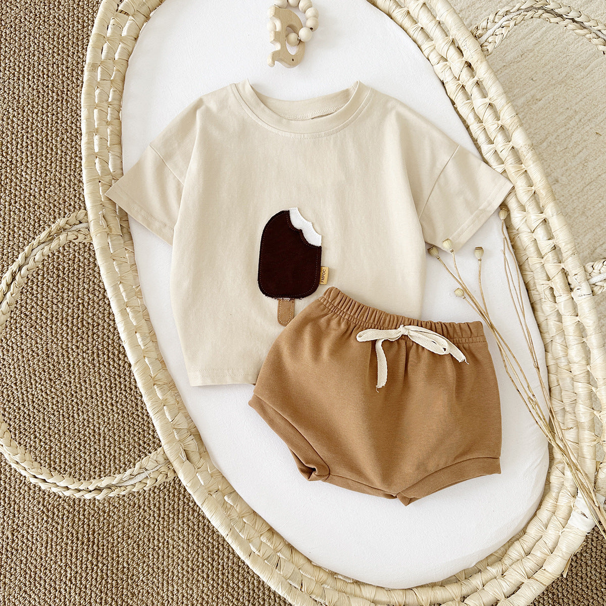 Girls' Casual Round Neck Cotton Ice Cream Patch Short Sleeve Shorts Suit 