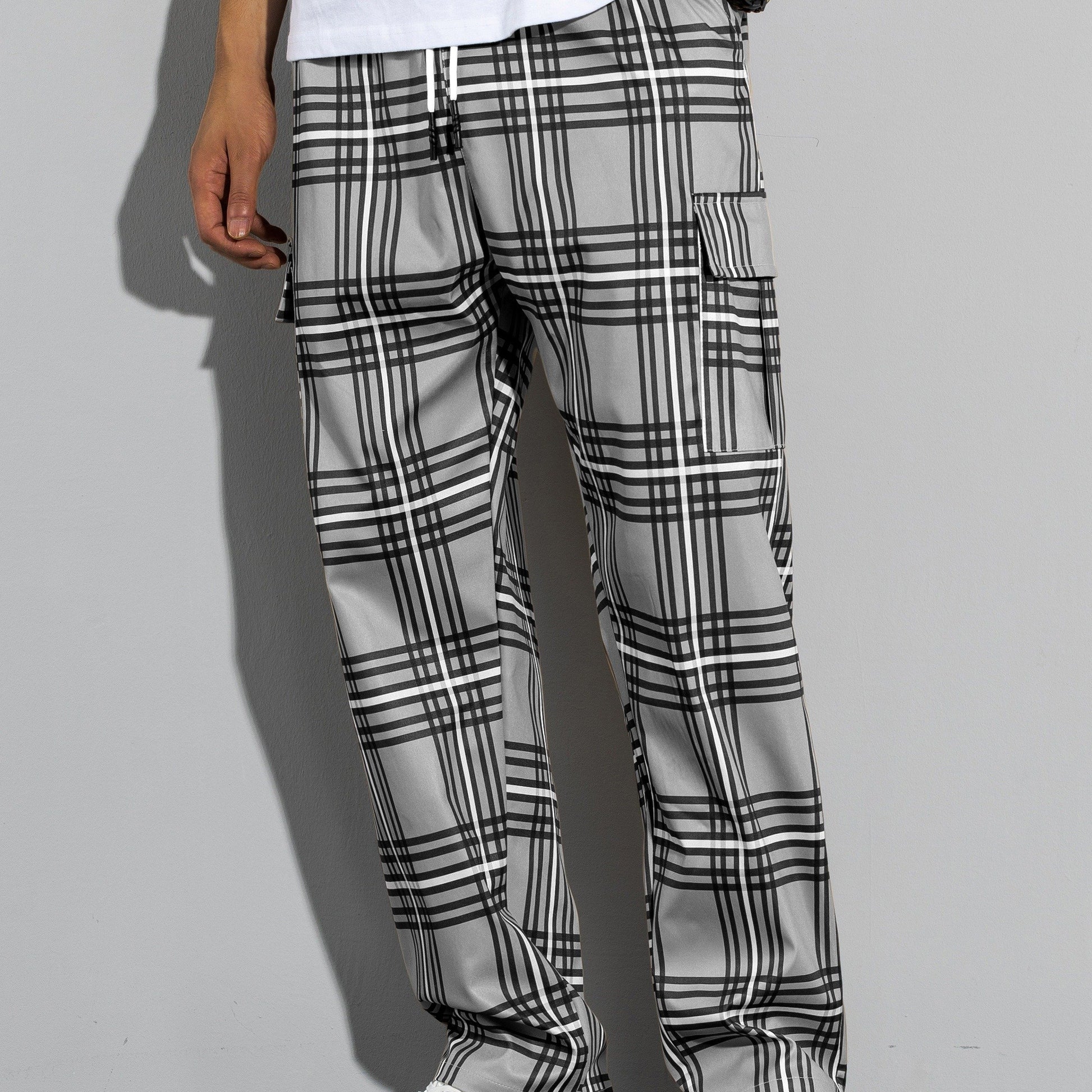 Mens Fashion-Forward Vintage Plaid Cargo Pants - Comfortable Loose Fit with Multiple Flap Pockets, Ideal for Outdoor Adventures, Work, and Streetwear Hip Hop Style